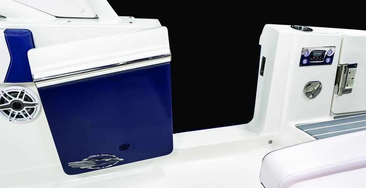 Chaparral 300 OSX